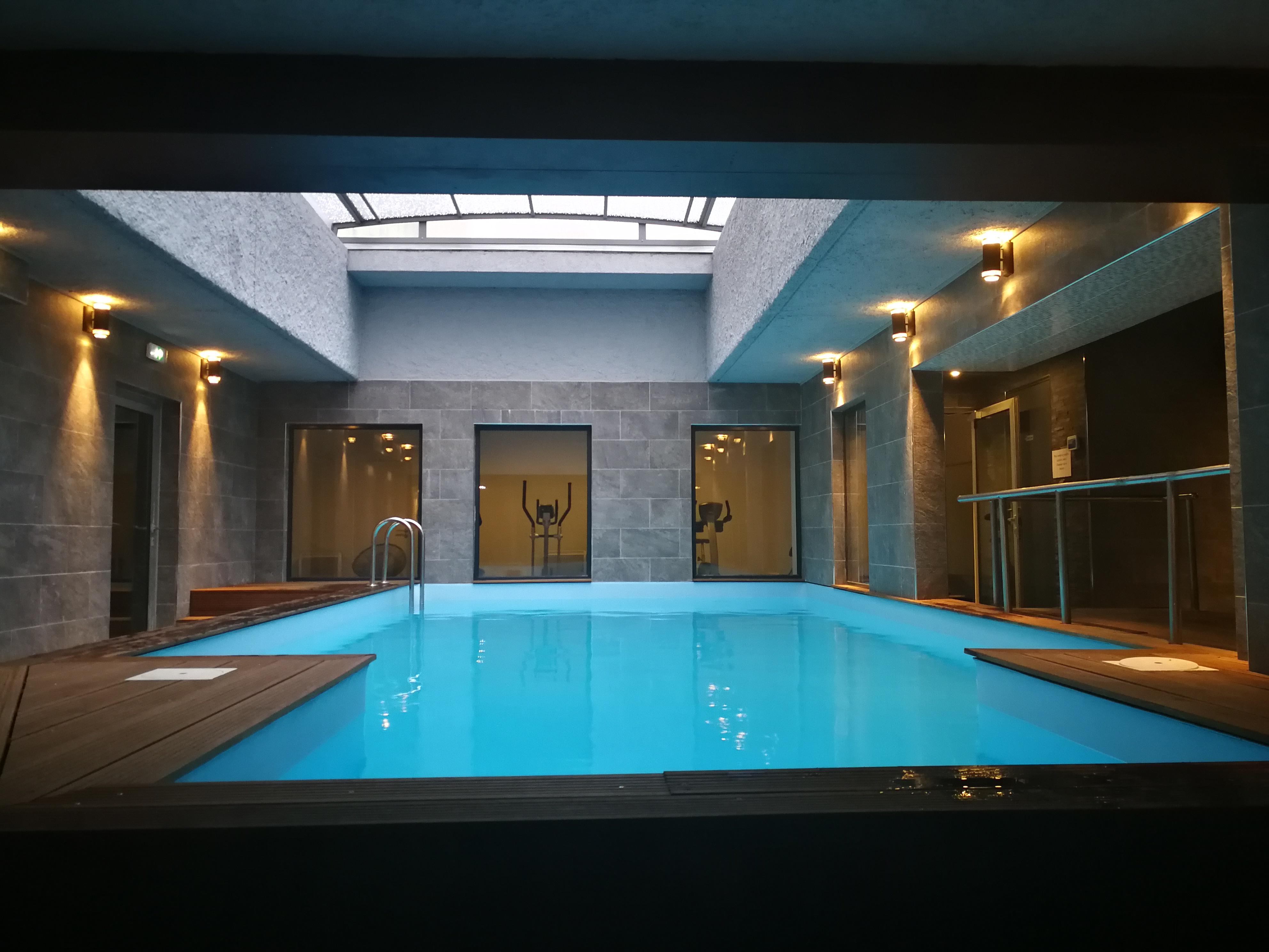 Hotel Brise De Mer - Piscine Interieure & Exterieure Saint-Raphael  Ngoại thất bức ảnh