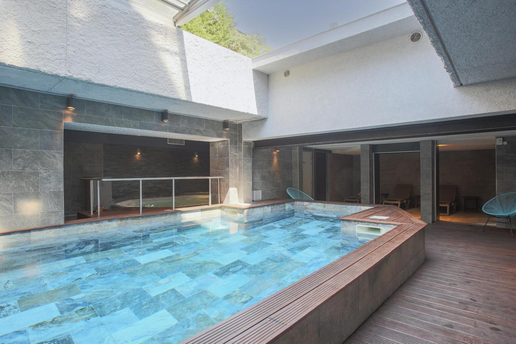 Hotel Brise De Mer - Piscine Interieure & Exterieure Saint-Raphael  Ngoại thất bức ảnh